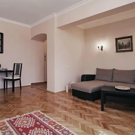 Istoric Center - Romanian Quiet Apartament *