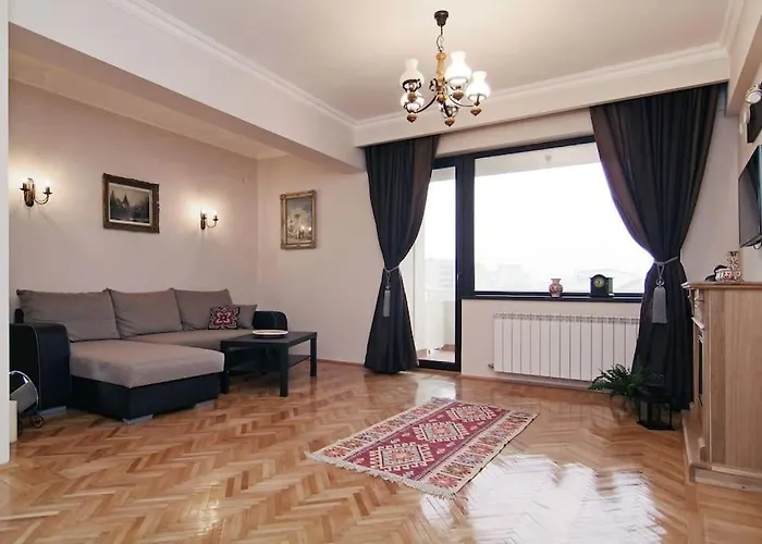 Апартаменти Istoric Center - Romanian Quiet